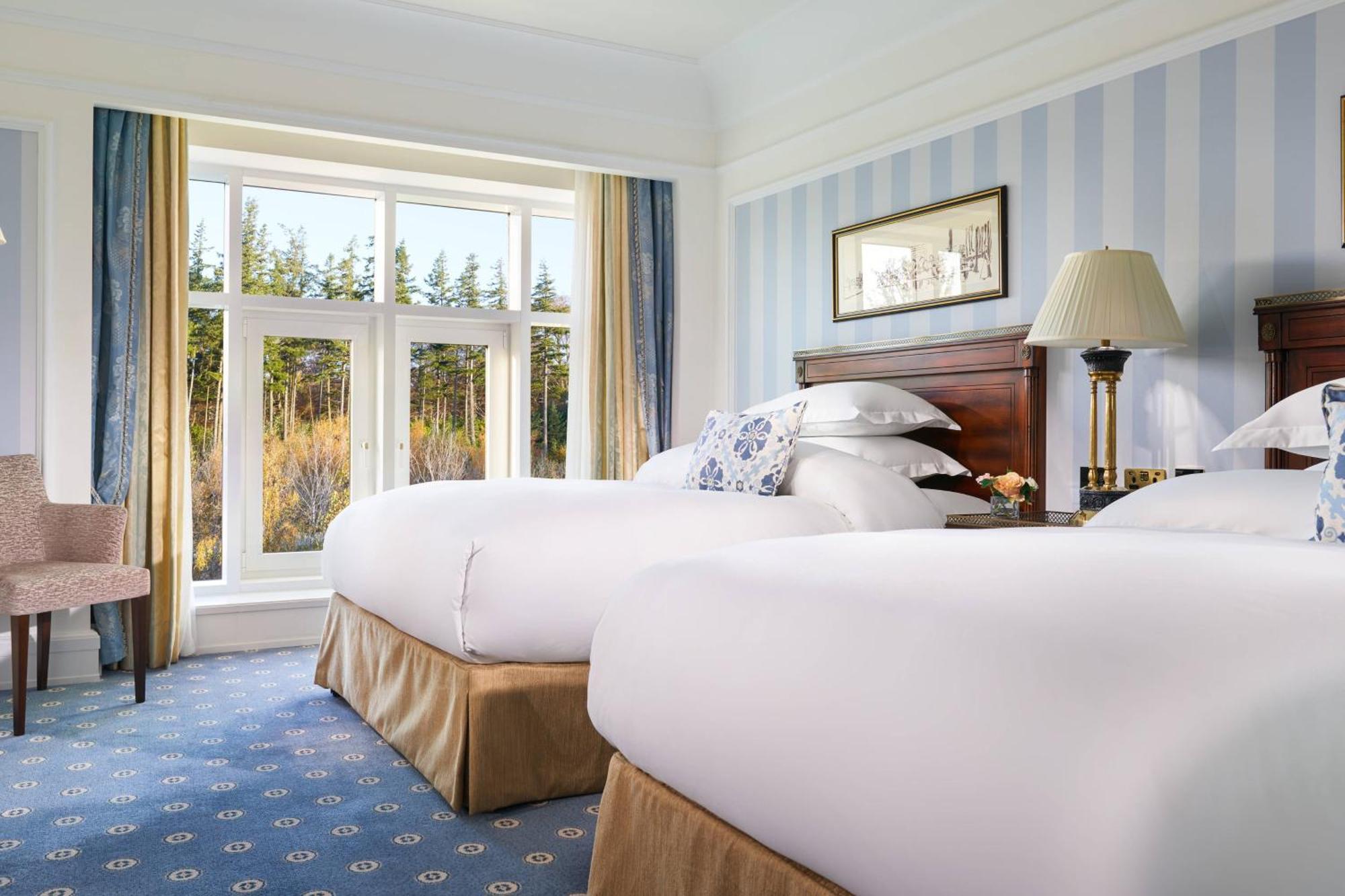 Powerscourt Hotel, Autograph Collection Эннискерри Экстерьер фото A guest room at the Fairmont Olympic Hotel