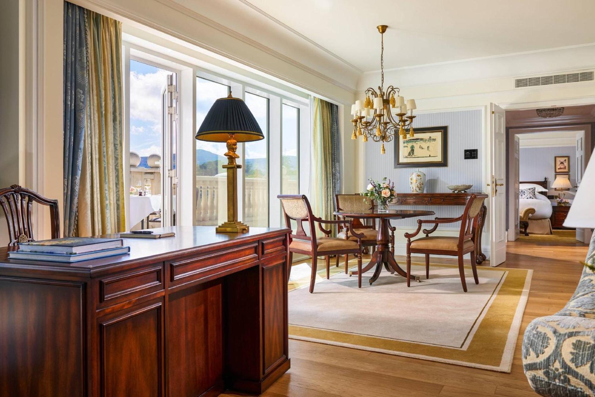Powerscourt Hotel, Autograph Collection Эннискерри Экстерьер фото A suite at the Mandarin Oriental, Munich